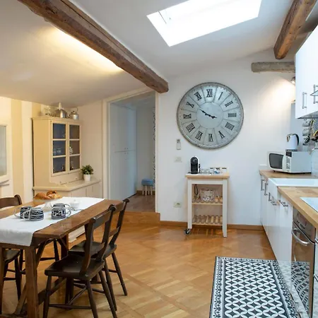 Romantic And Charming Apartment Florence
